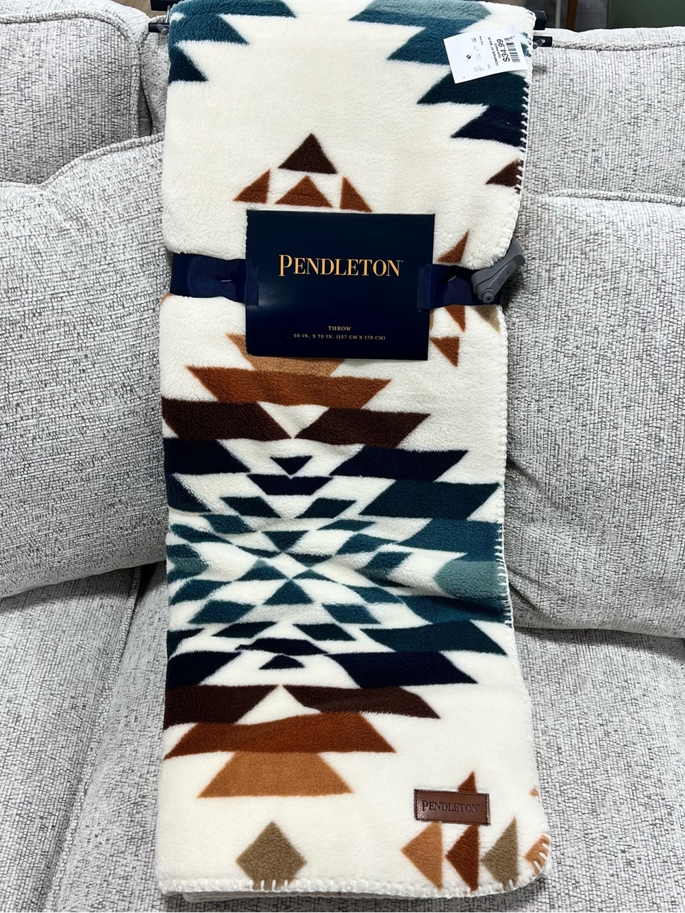Pendleton Aztec Print Oversized Cozy Soft Plush Throw NWT